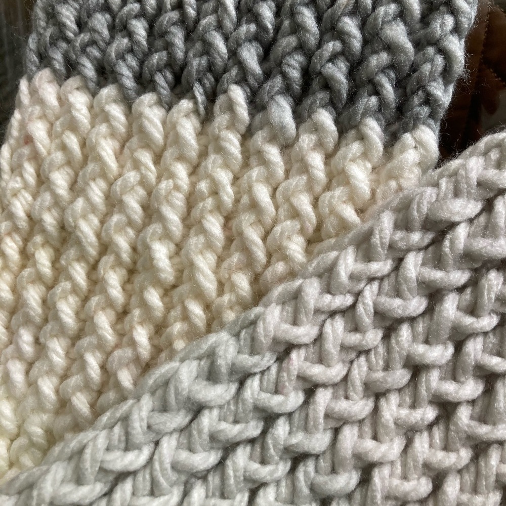Handmade scarf - Picture 2 of 14